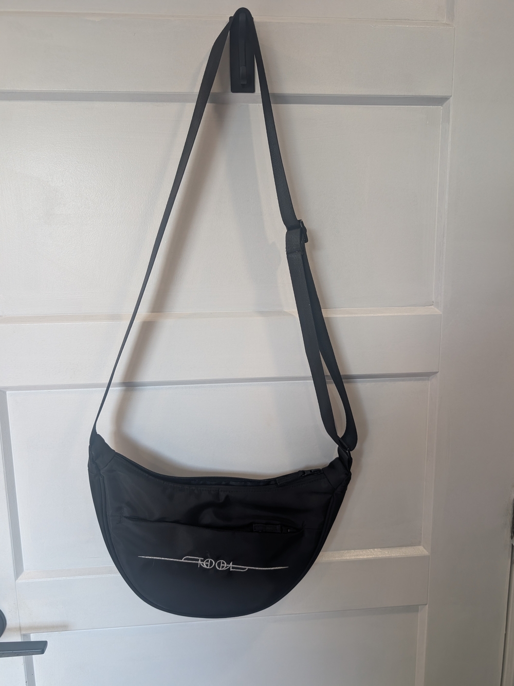 Black Men’s Crossbody Sling Bag